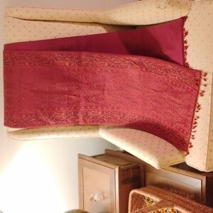 Elegant Lengthy Red Pier One Table Runner